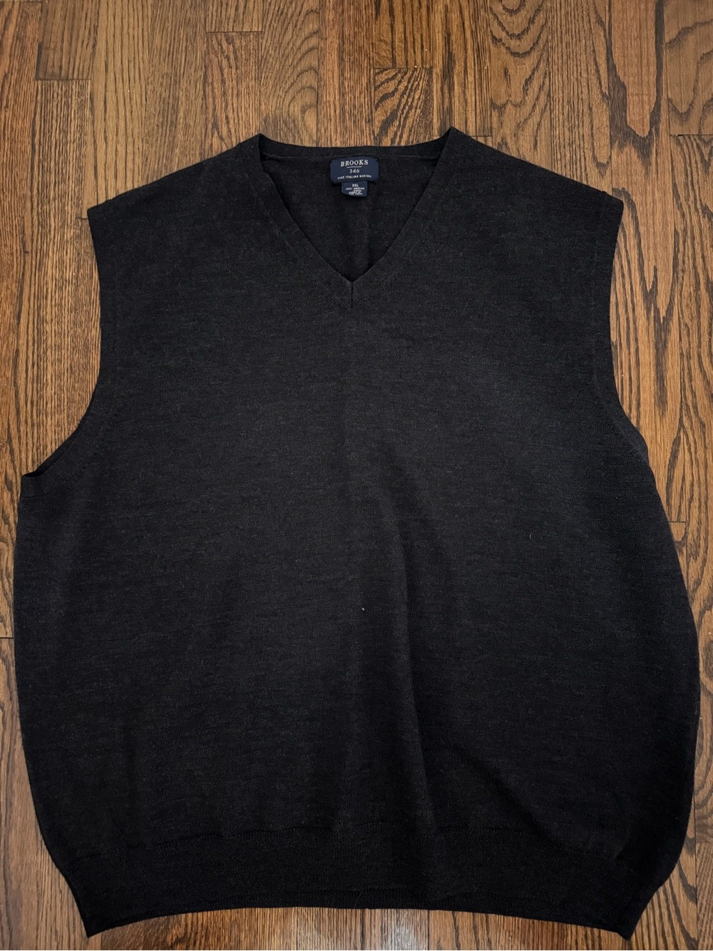 Brooks Brothers Men's Black V-Neck Sweater Vest - Classic Knit